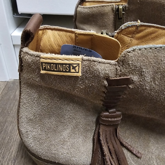 Pikolinos Ankle Zipper Suede Boot - Picture 4 of 7